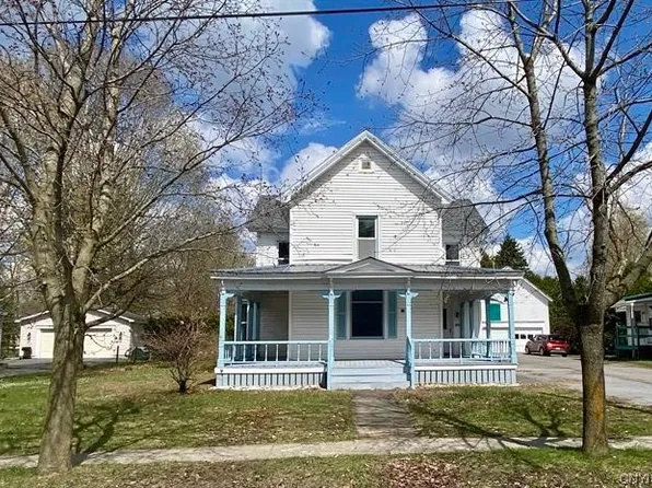 27 Rowley St, Gouverneur, NY 13642