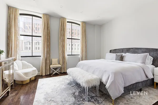 Bedroom, photo 1