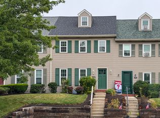 425 Deerfield Dr, Mount Joy, PA 17552