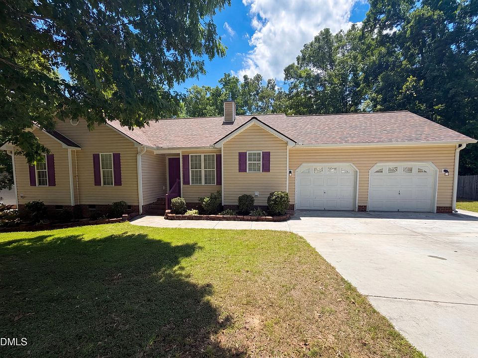 1st image of 470 Kinsman Ct