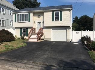 118 Hicks St, East Providence, RI 02914