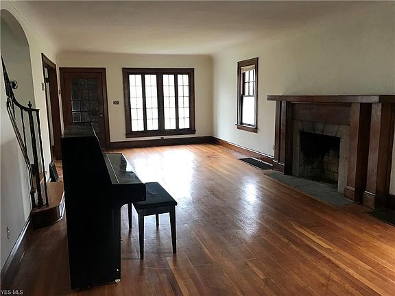 4th image of 3594 Washington Blvd