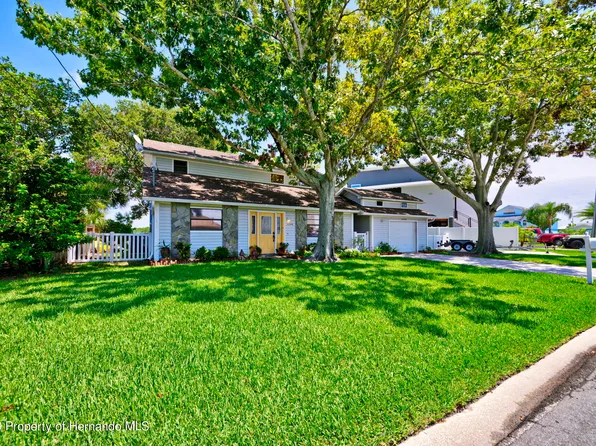 4244 Tahiti Dr, Hernando Beach, FL 34607