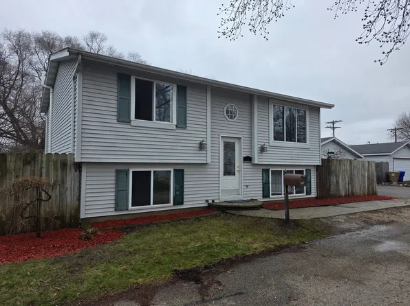 4529 74th Pl, Kenosha, WI 53142