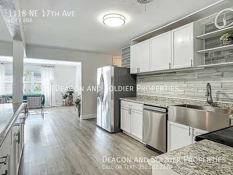 1118 NE 17th Ave — Photo 12