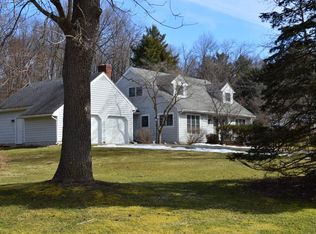 161 Dorrence Rd NE, Granville, OH 43023