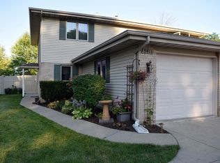 9413 Kennedy Ave, Highland, IN 46322