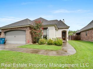 107 Sleepy Brook Rd, Lafayette, LA 70508