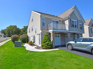 101 Boulder Ridge Dr, Randolph, NJ 07869