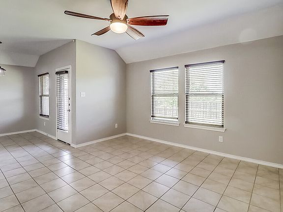 5th image of 2520 Caden Ct