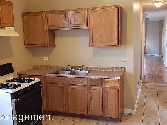2nd image of 1650 S Saint Louis Ave APT 2