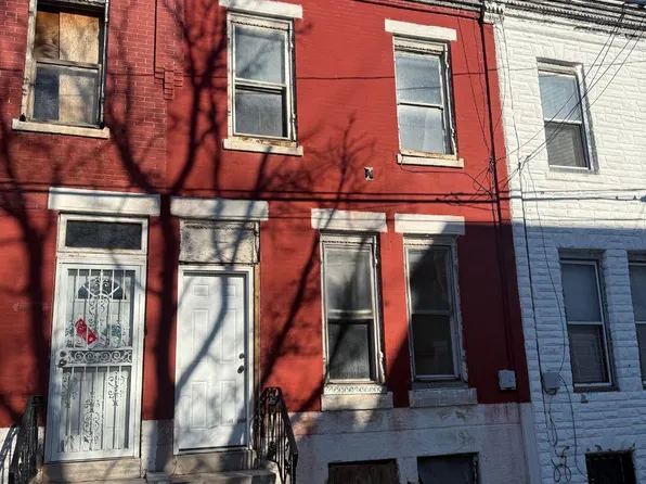 1909 Page St, Philadelphia, PA 19121