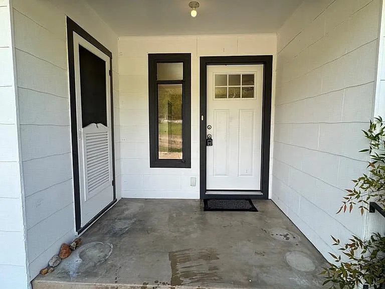 2078 Lower Crabapple Rd — Photo 3
