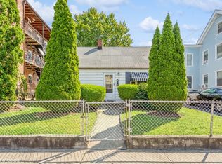 1056 Kossuth St, Bridgeport, CT 06608