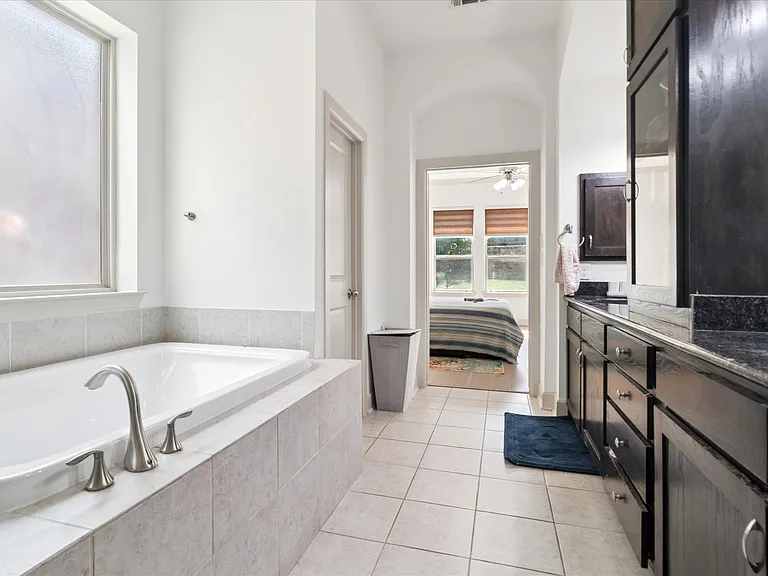 6715 Castillo St — Photo 17