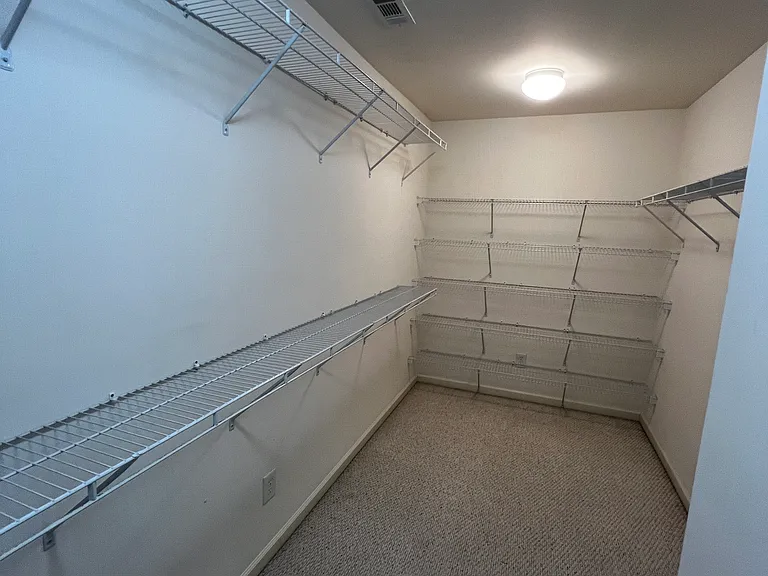 485 Villa Place Ct — Photo 17