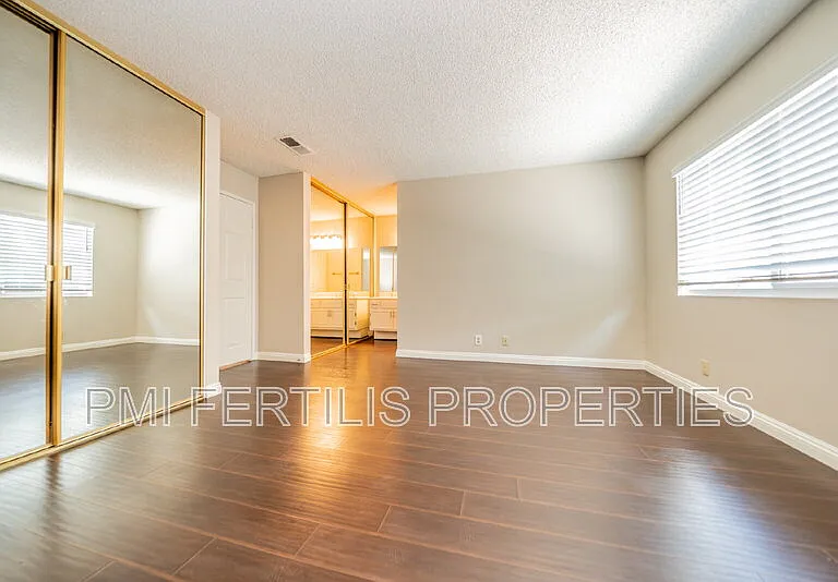 1229 Hibiscus St — Photo 27
