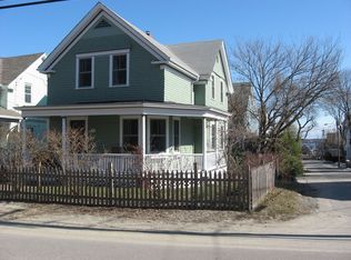 74 Fair St, Warwick, RI 02888