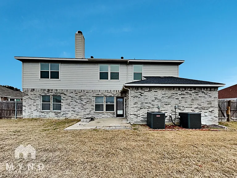 307 Susan Way — Photo 35