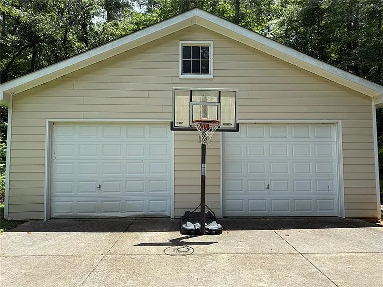 12265 King Cir — Photo 3