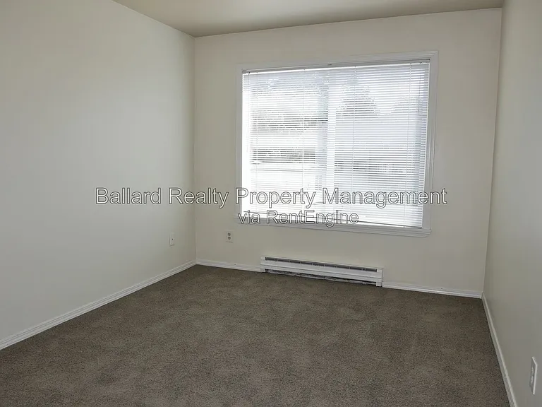 9030 Greenwood Ave N #202 — Photo 10