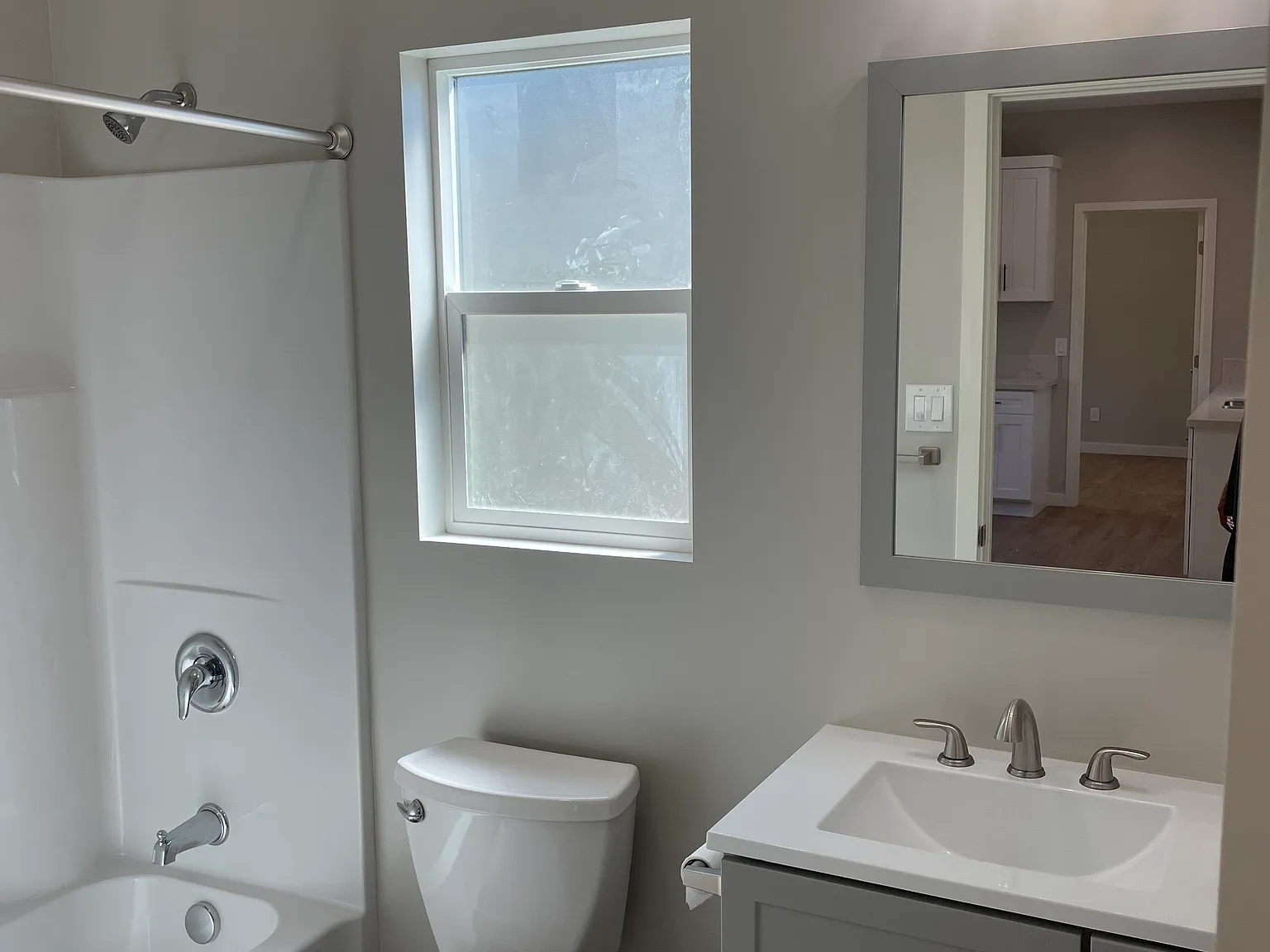 1 bed, 576 sqft, $2,150 — Photo 4