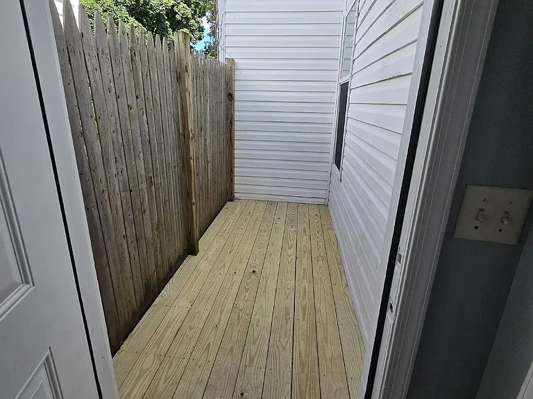 721 2nd St — Photo 37