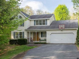 10 Whirlaway Blvd, Gansevoort, NY 12831