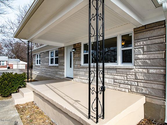 3rd image of 8813 Mapleview Dr