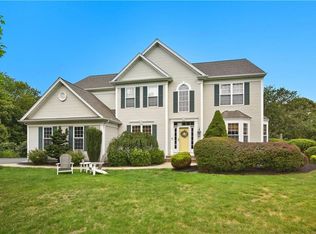40 Wild Rose Ct, South Kingstown, RI 02879