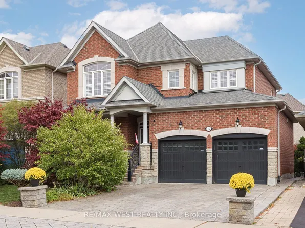 17 Hawkridge Trl, Brampton, ON L6P 2T5