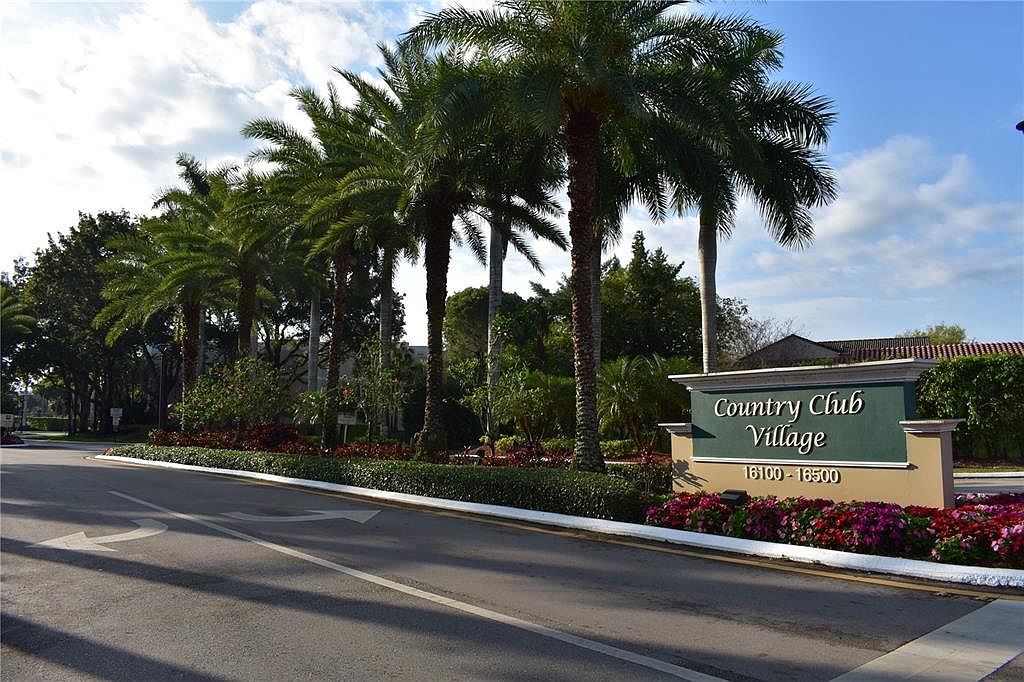 16475 Golf Club Rd #313