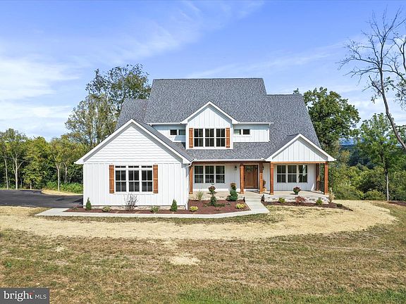 2nd image of 265 Haventree Ter