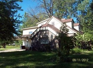 720 E South Holly Rd, Fenton, MI 48430