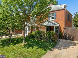 311 S Wayne St, Arlington, VA 22204