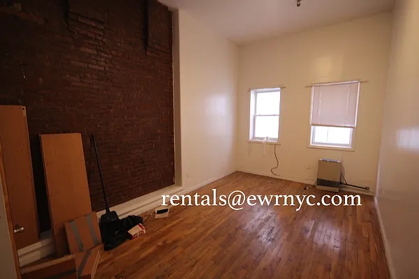 Rented by East Williamsburg Realty Inc | media 8