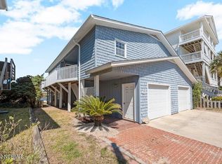 407 Canal Dr, Carolina Beach, NC 28428