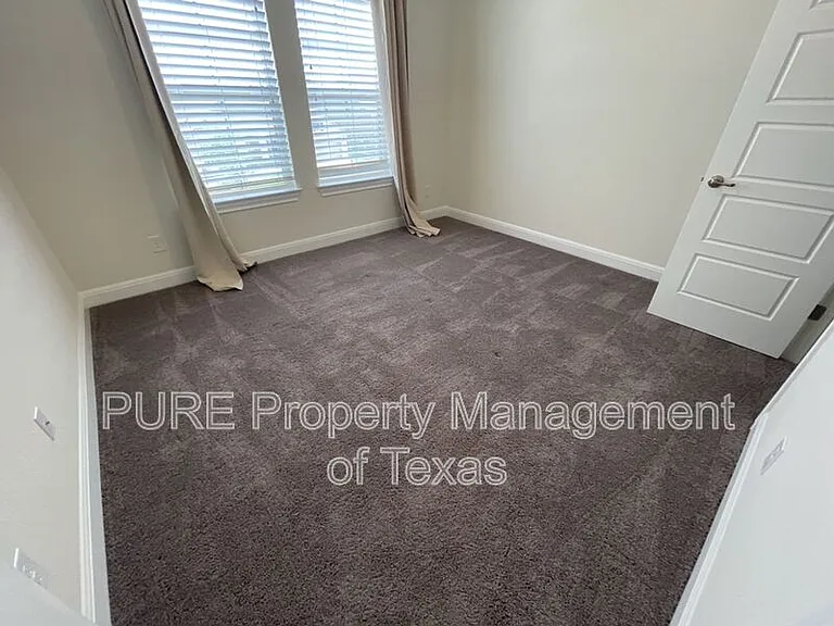 716 Expedition Way — Photo 56