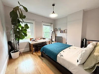2 bed, 1028 sqft, $4,650 — Photo 3