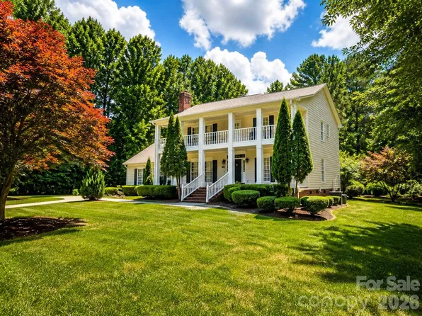 7000 Hollow Oak Dr, Mint Hill, NC 28227
