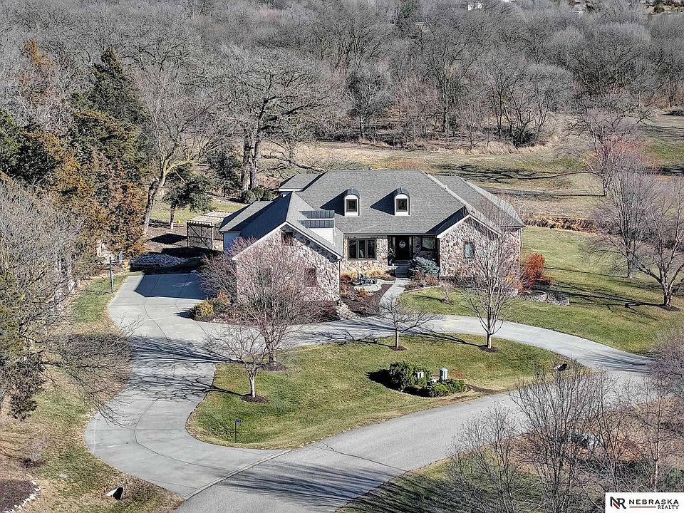 1st image of 3940 Nicholas Ct