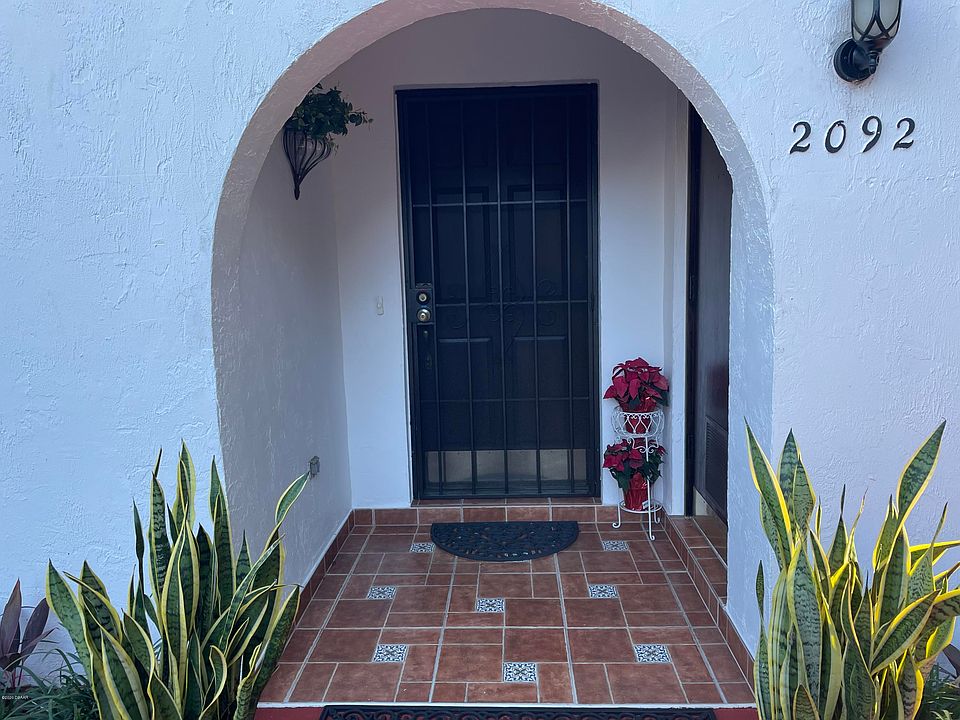 2nd image of 2092 Oak Meadow Cir