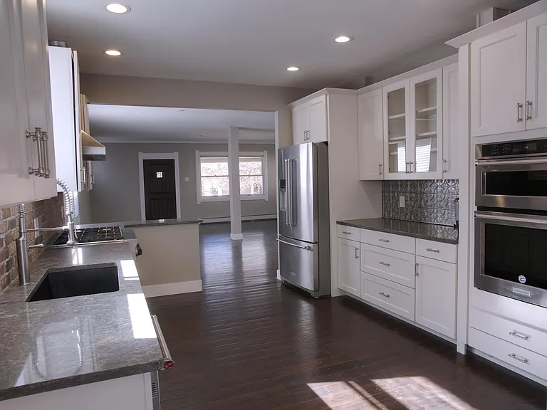 1018 S Race St — Photo 8