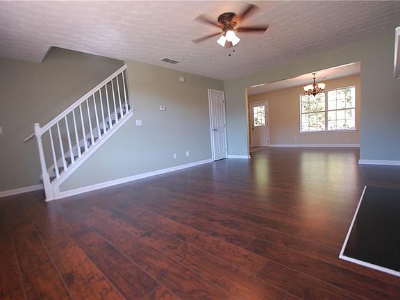 4th image of 8244 Sunnydale Ln