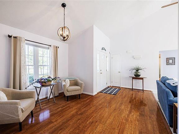 5th image of 5248 Overlook Ln