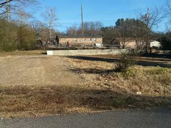 2002 Kris Dr, Ozark, AR 72949