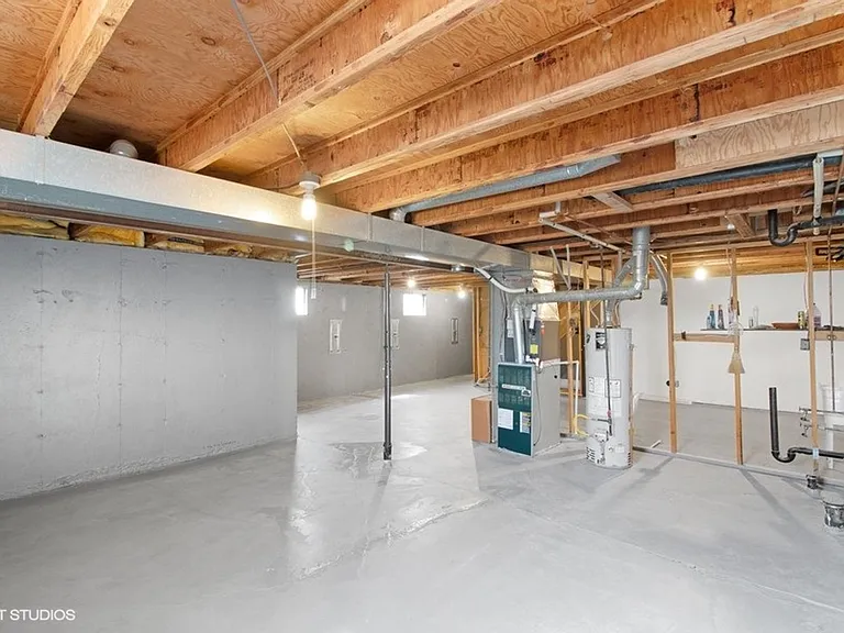 5612 W 71st Cir — Photo 14