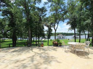 217 Lakeside Dr, Malakoff, TX 75148