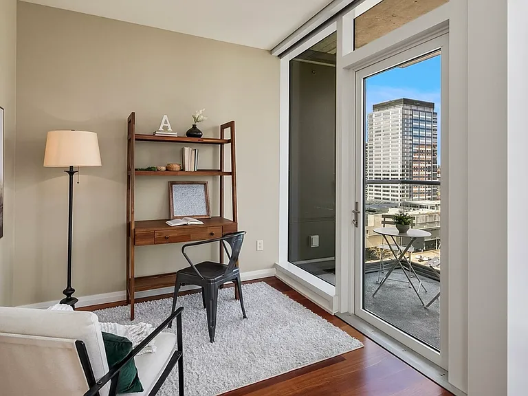 500 106th Ave NE #2105 — Photo 12