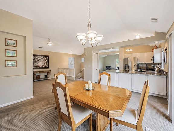 2nd image of 7323 Grandview Ct #7323